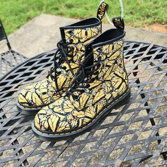 Size 7- Womens Dr. Martens 1460 8-Eye Boot Butterfly Yellow Boots Shoes New - Picture 4 of 13